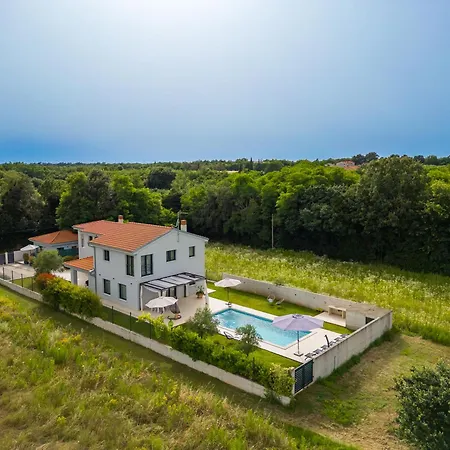 Villa Sain By Istrialux *