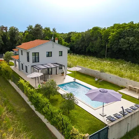 וילה Sain By Istrialux Marčana