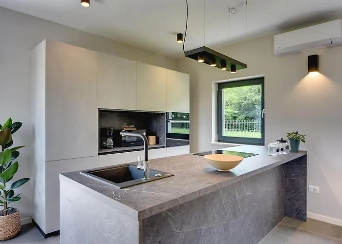 Vila Sain By Istrialux Marcana