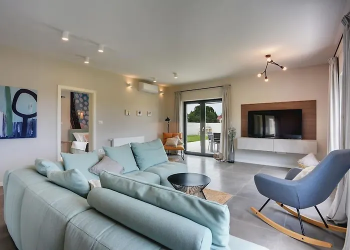 Vila Sain By Istrialux Marcana