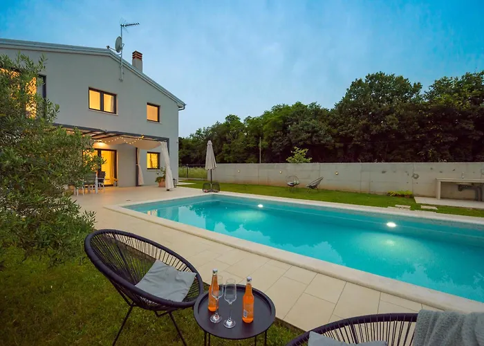 Sain By Istrialux Vila